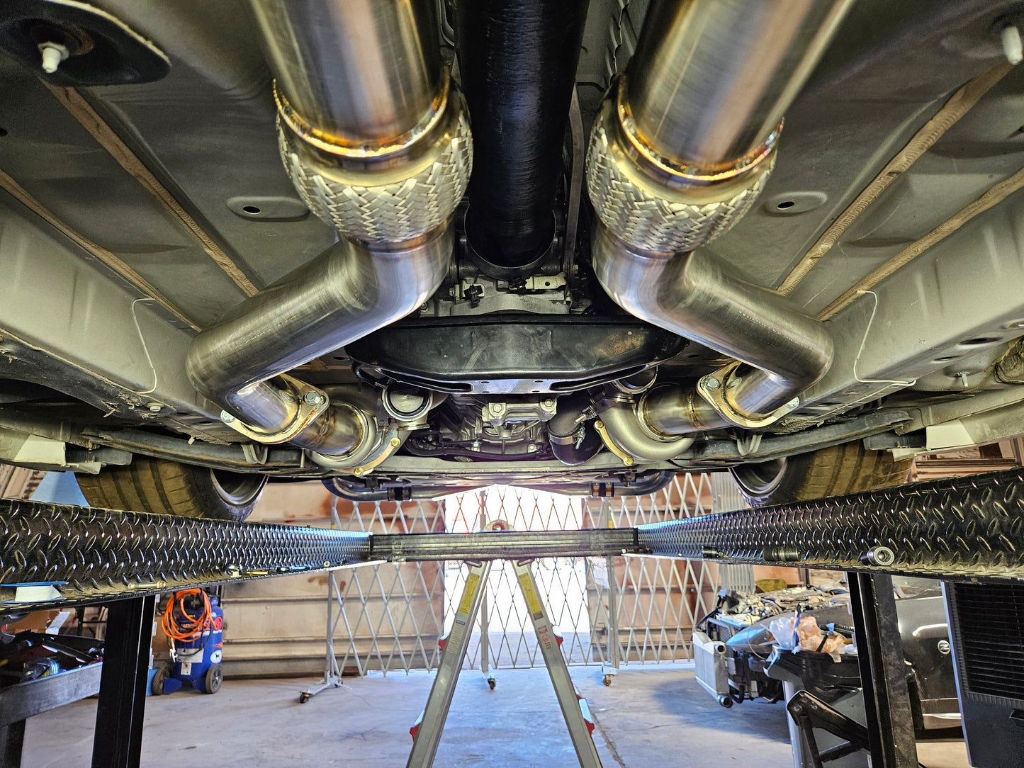 Twin turbo mid mount kit